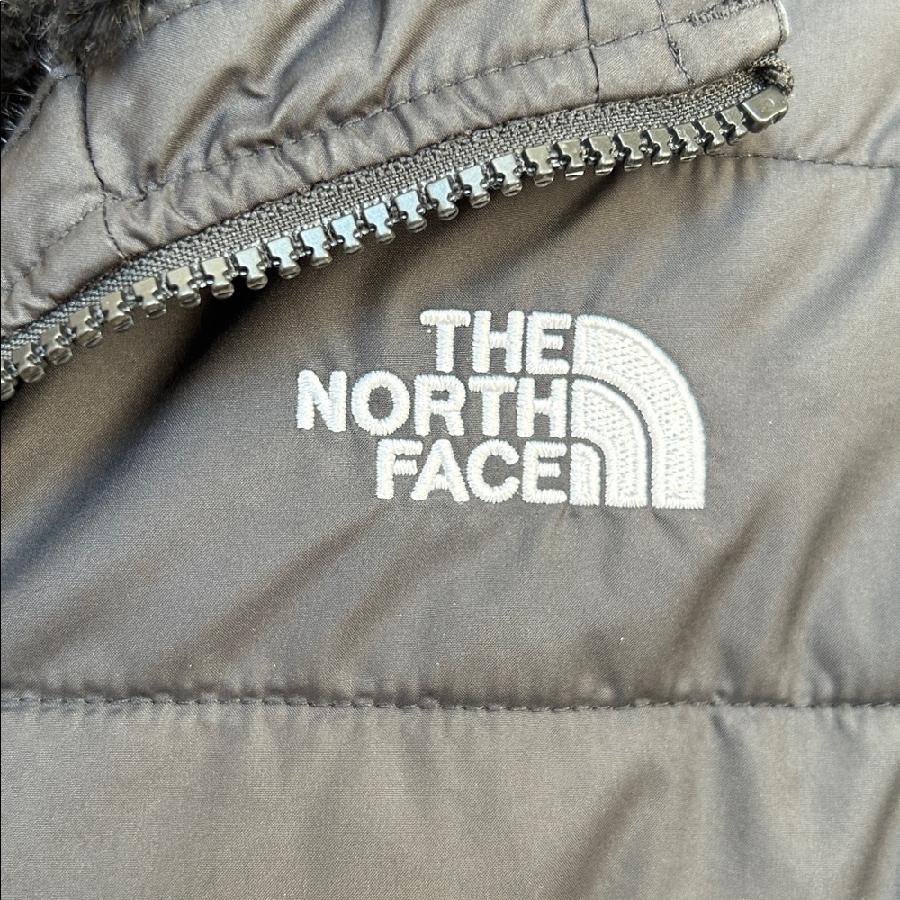 The North Face puffer jacket - Picture 3 of 5